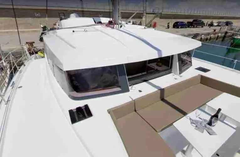 Noleggiare una Fountaine Pajot Fountaine Pajot FP 41 Quatuor 4 a Rodi Garganico