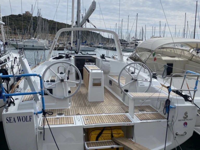 Noleggio Barca a vela Bénéteau con patente nautica