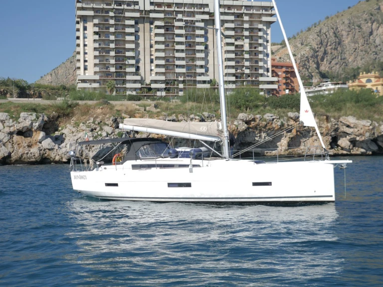 Noleggio a Milazzo – Dufour Dufour 430 su SamBoat