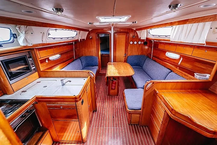 Noleggio Barca a vela con o senza skipper Bavaria a Betina