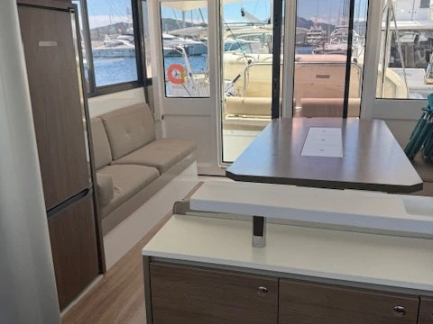 Catamarano a noleggio a Portisco al miglior prezzo