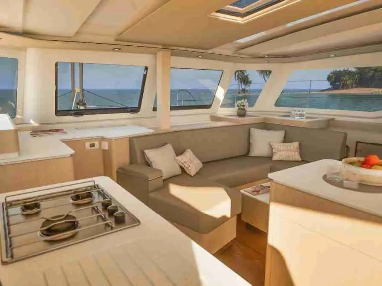 Noleggio barche Fountaine Pajot Fountaine Pajot FP 41 Quatuor 4 a Rodi Garganico su Samboat
