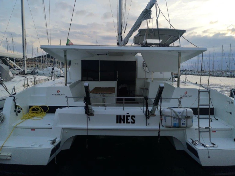 Fountaine Pajot Lucia 40 da affittare a  Portisco