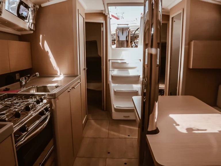 Noleggio barche Bénéteau Oceanis 38.1 a Punta Ala su Samboat