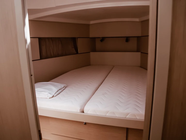 Noleggio Barca a vela Bénéteau con patente nautica