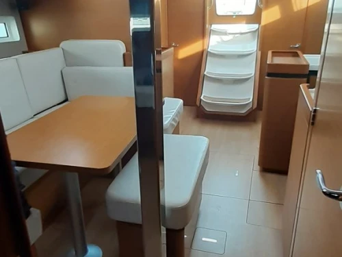 Noleggio barche Portisco economico Sun Odyssey 440