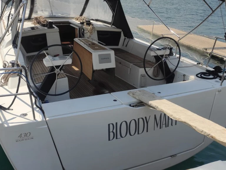 Noleggio Barca a vela Dufour con patente nautica