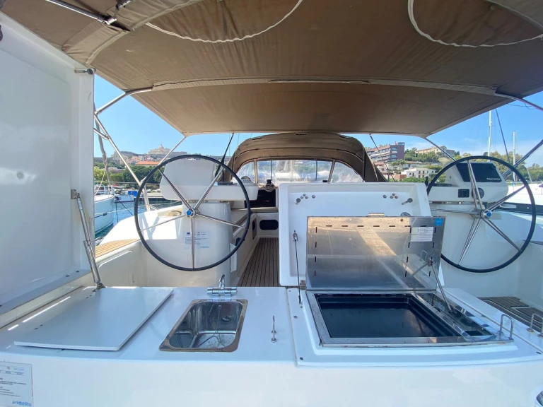 Noleggio a Milazzo – Dufour Dufour 520 Grand Large su SamBoat