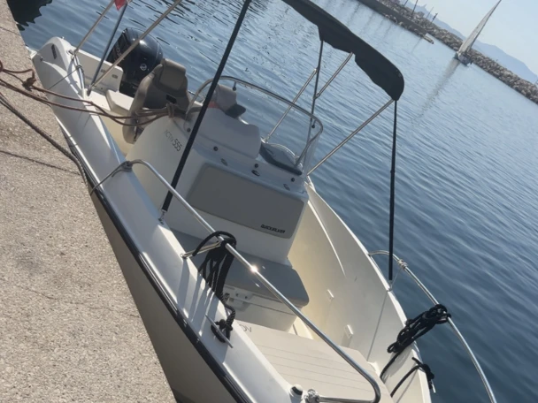 Noleggio barche Quicksilver Activ 555 Open a Marsiglia su Samboat