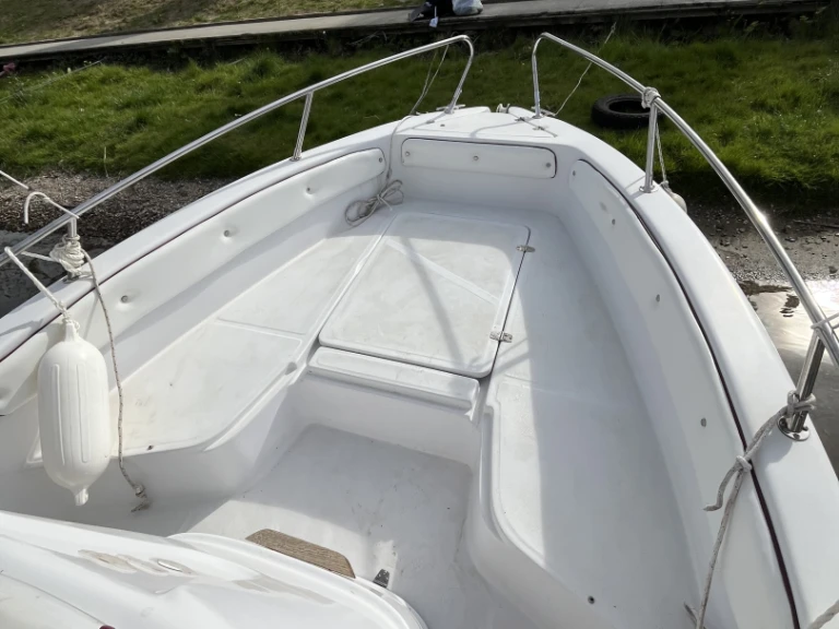 Noleggio barche Bellingardo Sea Ghost a Lavena Ponte Tresa su Samboat