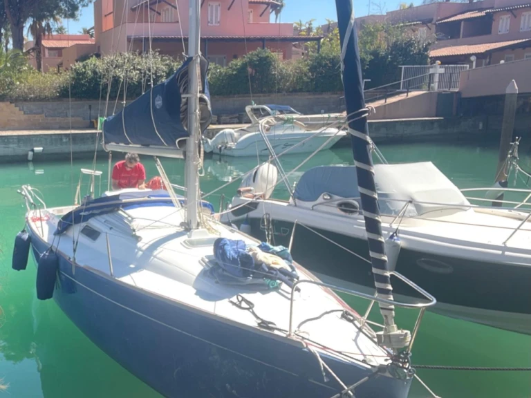 Noleggio Barca a vela con o senza skipper Bénéteau a Marina di Portorosa