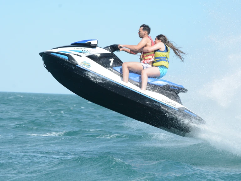 Noleggio barche Yamaha Yamaha VX a Sète su Samboat