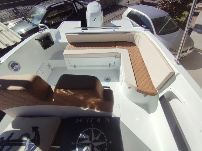 Noleggio Barca a motore a Fezzano – Saver 750WA