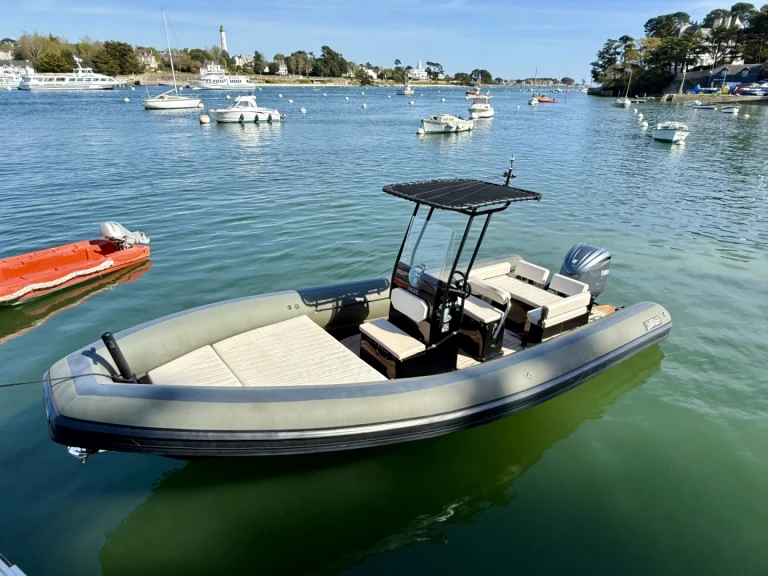 Gommone a noleggio a Combrit al miglior prezzo