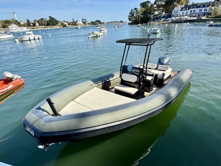 Sea Water Sea Water Phantom 230 da affittare a  Combrit