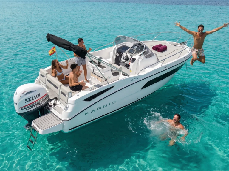 Noleggiare una Karnic 602 a Ibiza Town