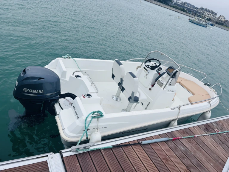 Noleggio barche Saint-Malo economico Cap Camarat 4.7 Style