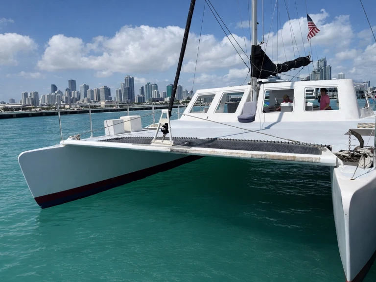 Noleggiare una KURT HUGHES 60 a Miami Beach