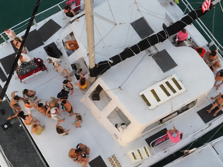 Noleggio Catamarano a Miami Beach – KURT HUGHES 60