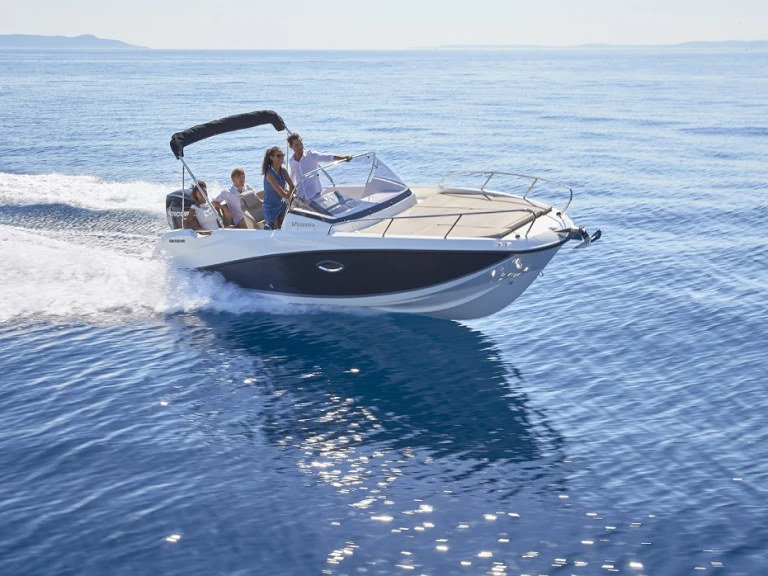 Noleggio Barca a motore Quicksilver con patente nautica