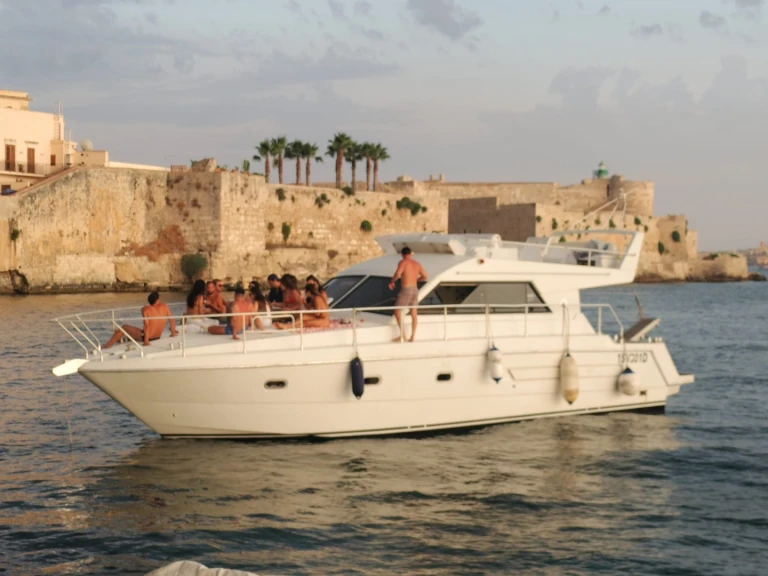 Noleggio Barca a motore Raffaelli con patente nautica