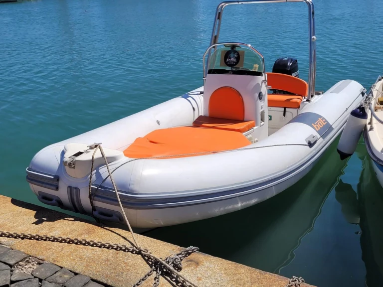 Noleggio a Anzio – Bat 510 su SamBoat