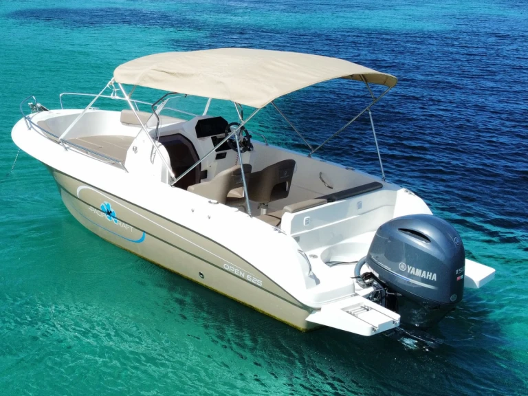 Noleggio barche Pacific Craft Pacific Craft 625 Open a Sant Antoni de Portmany su Samboat