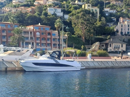 Bénéteau Flyer 8.8 SUNdeck da affittare a  Mandelieu-la-Napoule