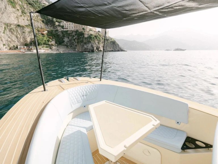 Noleggio Barca a motore a Cascais – Lilybaeum Levanzo 25