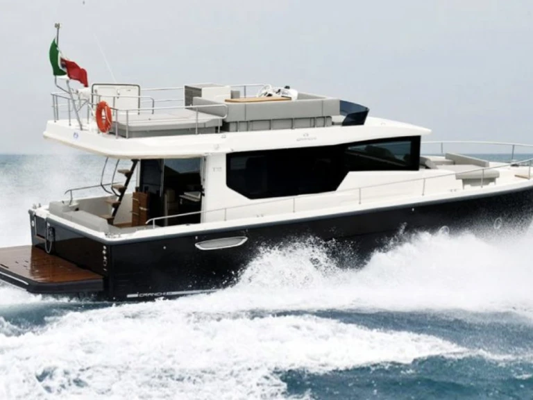 Noleggio barche Sardegna economico Cranchi T43 Eco Trawler