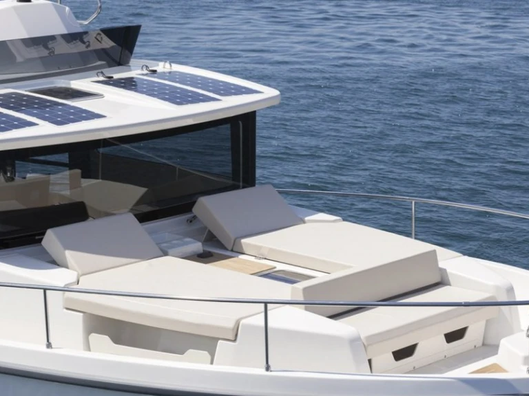 Yacht di lusso a noleggio a Sardegna al miglior prezzo