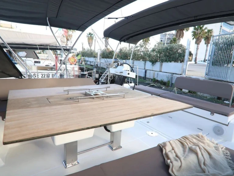 Dufour Dufour 470 da affittare a  Vibo Marina