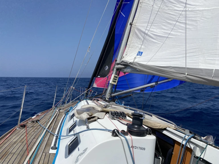 Noleggio barche Francia economico First 40.7