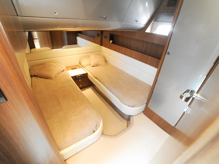 Noleggio a Marina Botafoch – Riva RIVALE 52 su SamBoat