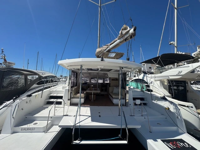 Noleggio Catamarano con o senza skipper Bali a Puerto Banús