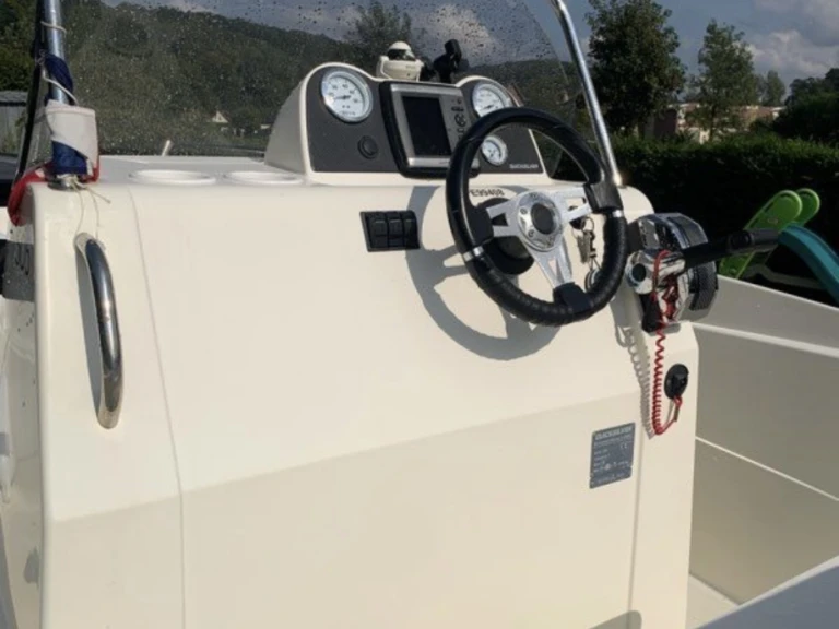 Noleggio barche Dunkerque economico AVTIV505OPEN