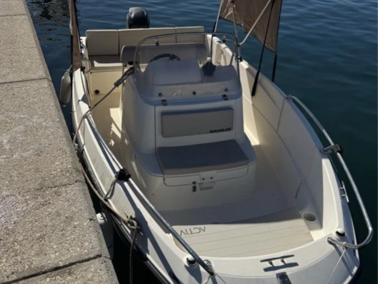 Noleggio Barca a motore a Dunkerque – Quicksilver AVTIV505OPEN