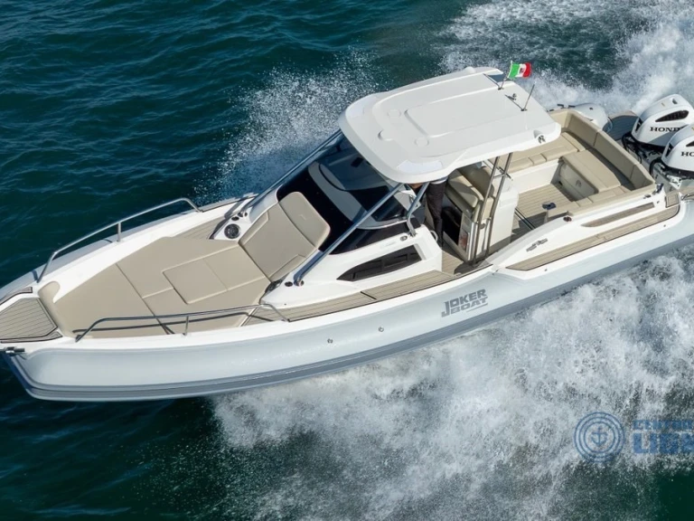 Noleggio barche La Maddalena economico Clubman 32