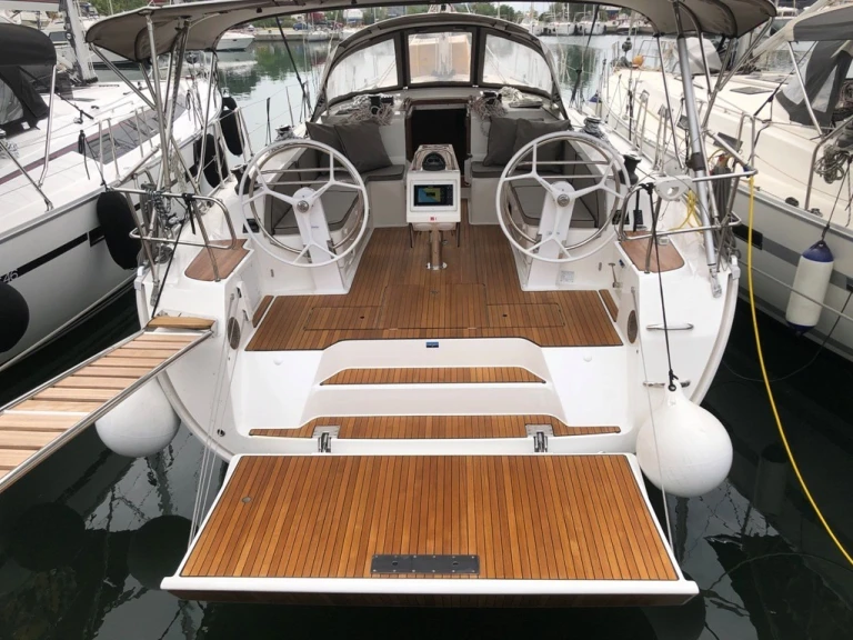 Noleggio Barca a vela Bavaria con patente nautica