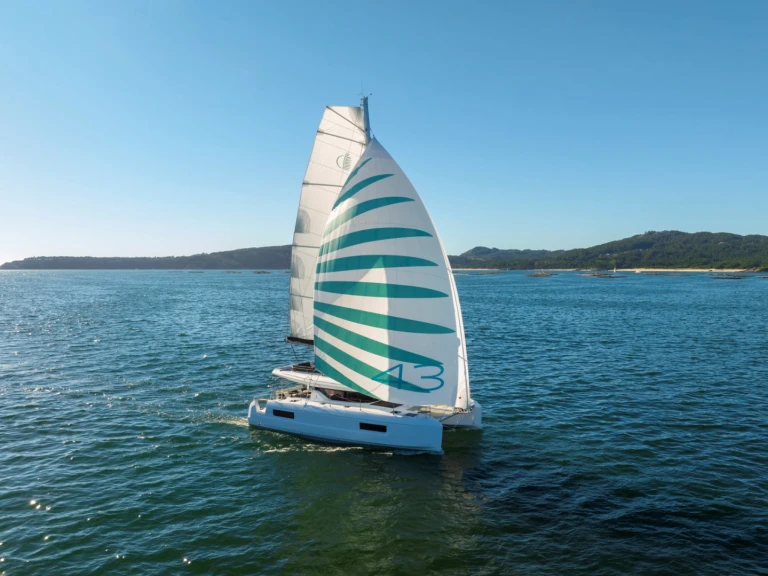 Noleggio Catamarano a Gouviá – Lagoon Lagoon 43 (6 cab.)