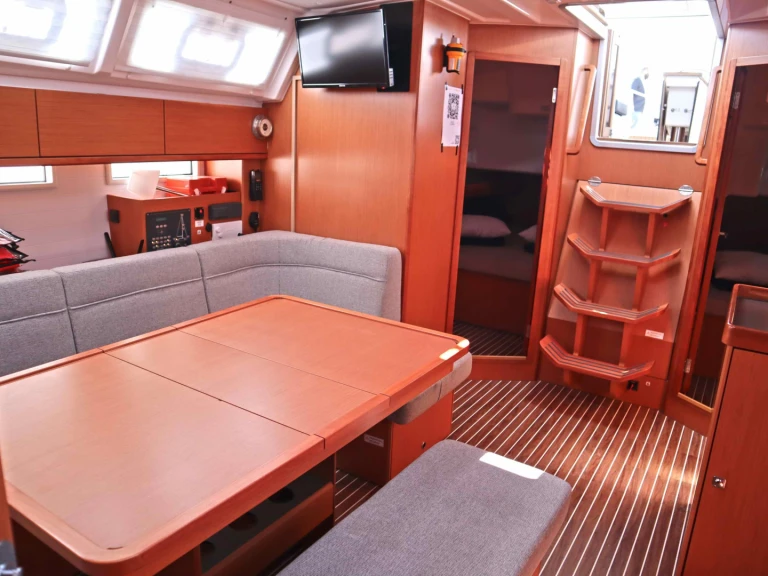 Noleggio Barca a vela Bavaria con patente nautica