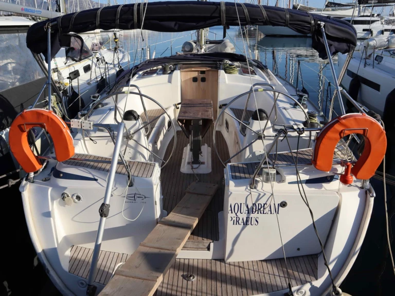 Bavaria Bavaria 43 Cruiser (3 cab.) da affittare a  Néa Péramos