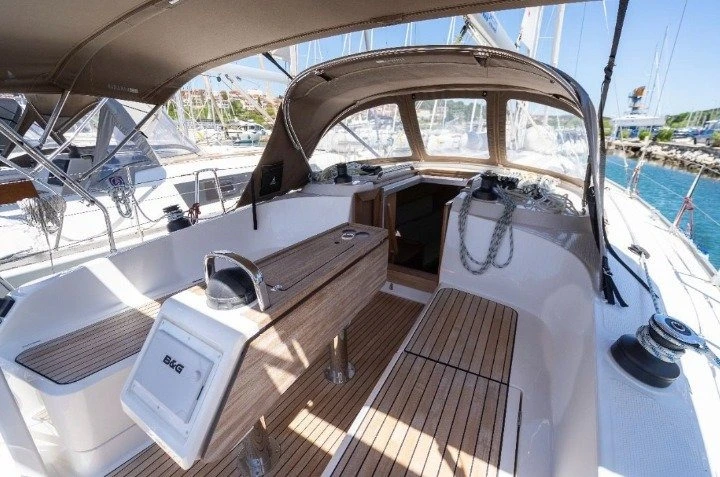 Noleggio Barca a vela Bavaria con patente nautica
