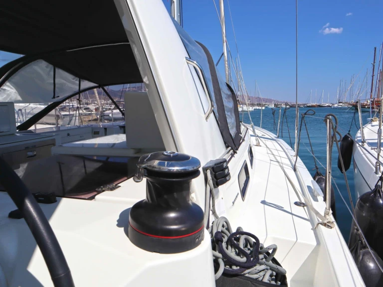 Noleggio barche Jeanneau Sun Loft 47 (7 cab.) a Néa Péramos su Samboat