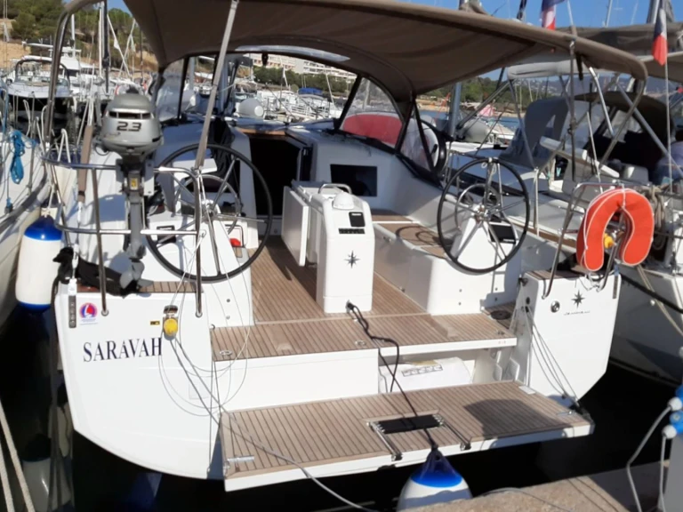 Jeanneau Sun Odyssey 410 da affittare a  Bormes-les-Mimosas