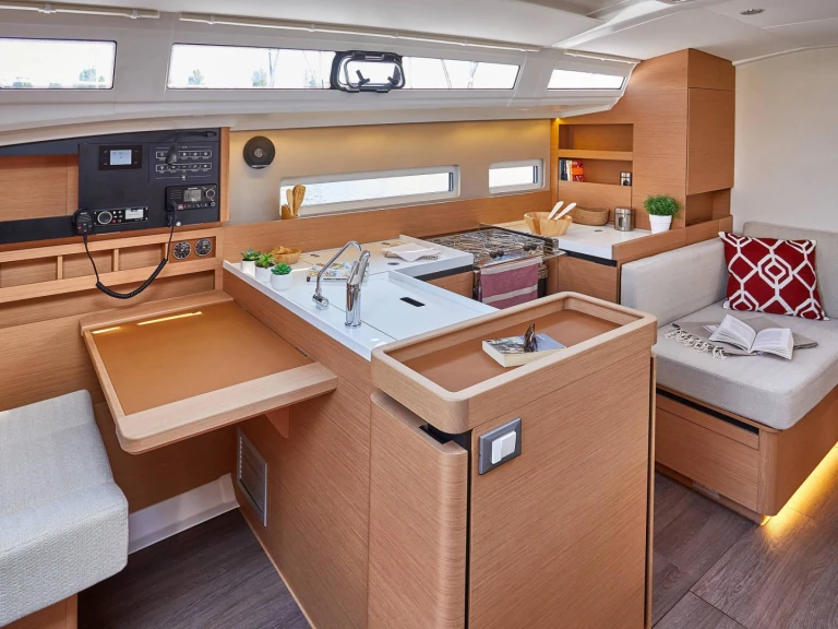 Noleggio Barca a vela a Bormes-les-Mimosas – Jeanneau Sun Odyssey 410