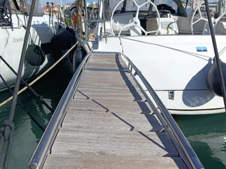 Noleggio barche Bavaria Bavaria 41 Cruiser a Álimos su Samboat