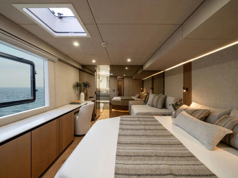 Noleggio barche Olbia economico Sunreef 70