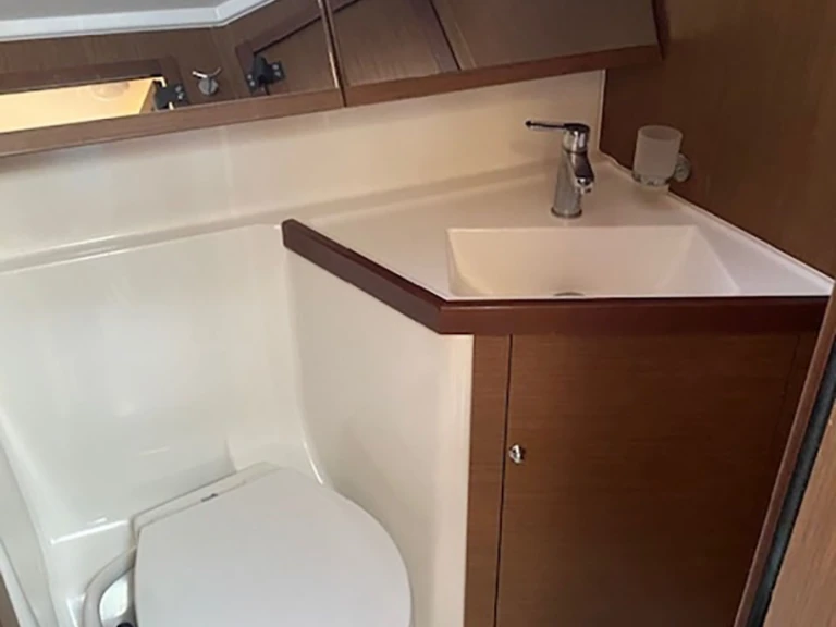 Barca a vela a noleggio a Bormes-les-Mimosas al miglior prezzo