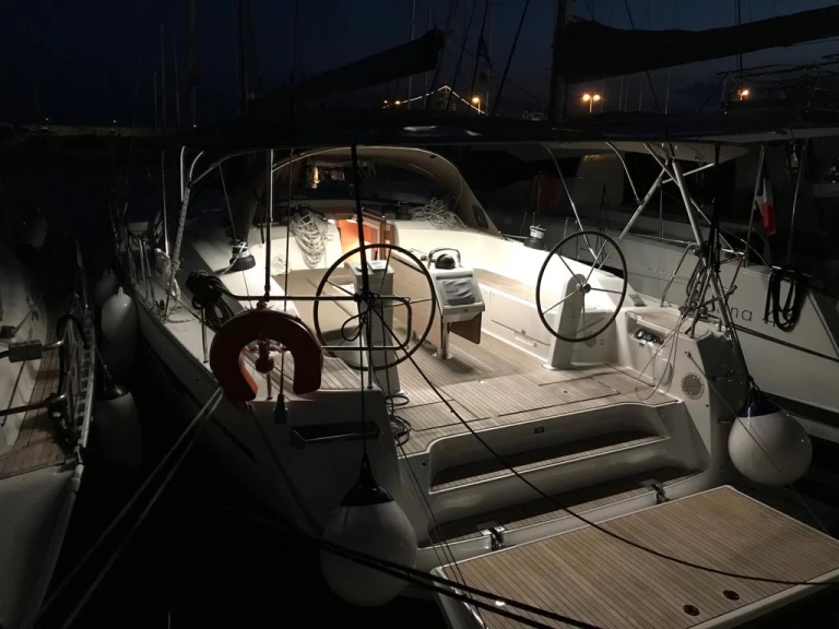 Noleggio barche Bavaria Bavaria Cruiser 51 (5 cab.) a Álimos su Samboat